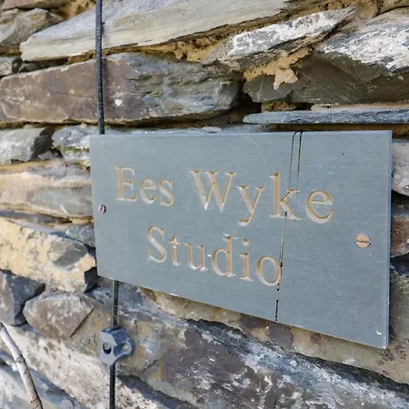 Ees Wyke Holiday home