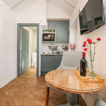 Ees Wyke * Near Sawrey